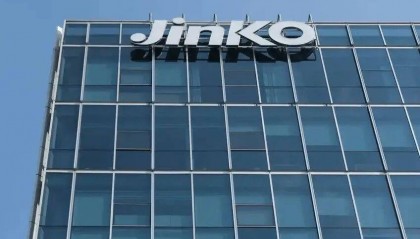 从盈利近亿到预亏60亿，晶科能源业绩因何滑坡？