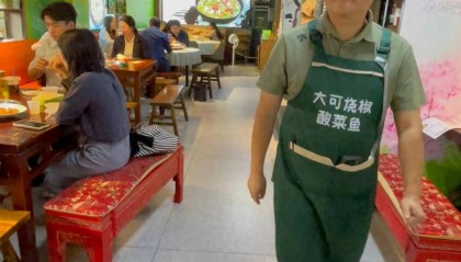 武汉一老板：给全体员工涨工资！不少人买了新房