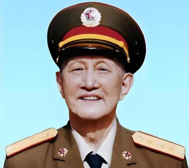 1949年新中国成立时，蒋介石尚未离开大陆，他在哪，又做了什么？