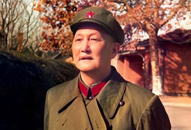 1949年新中国成立时，蒋介石尚未离开大陆，他在哪，又做了什么？