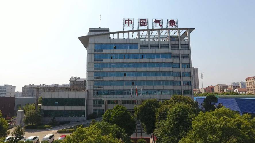 1998年岳阳大堤危在旦夕，张昌平半夜接到一个电话拯救几十万人命