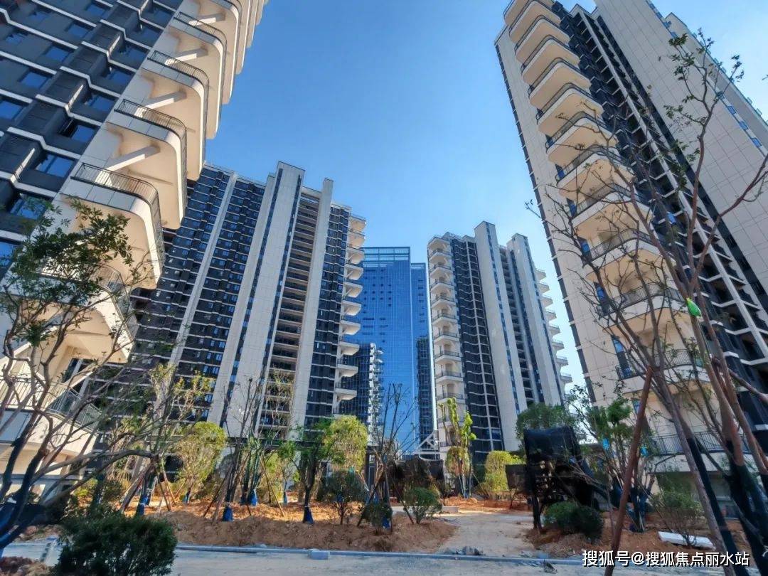 2025最新网站岳阳【岳阳和辰揽悦】售楼处欢迎您|楼盘详情-样板间/价格/户型-停车位-容积率-小区环境-售楼处地址-定位 -【预约电话】