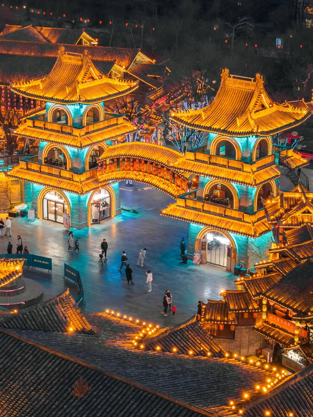 大唐不夜城在西安哪个位置，西安不夜城详细地址揭秘，99游客都走错入口