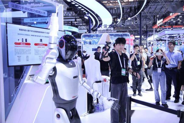 戴盟机器人完成亿元级天使++轮融资，招商局创投领投，开启机器人含触觉灵巧操作新时代