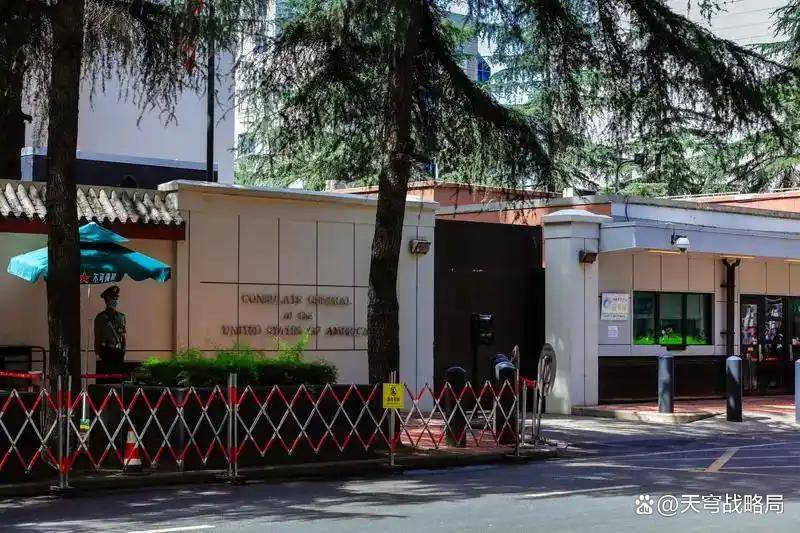 美驻华领事馆紧急通告：因资金中断问题，官方账号无限期停更