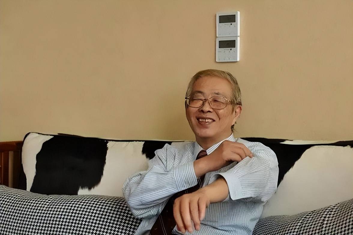 2007年日本老人迁居武汉,开店16年工资仅3300元:遗产都捐给员工